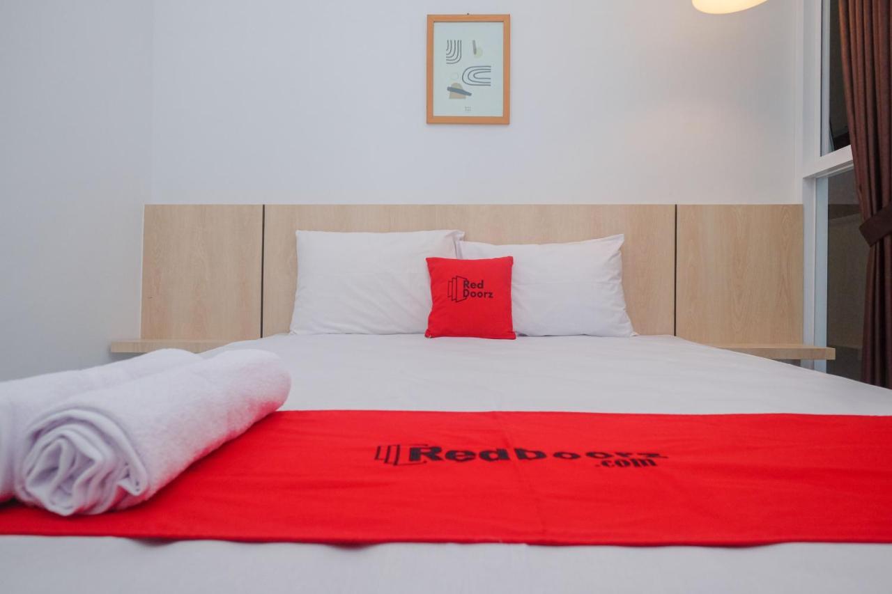Готель Reddoorz Syariah @ Tlogosari Semarang Alastuwo Екстер'єр фото